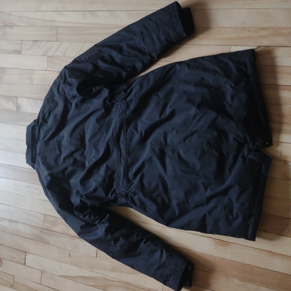 The North Face women's winter jacket - Picture 8 of 16